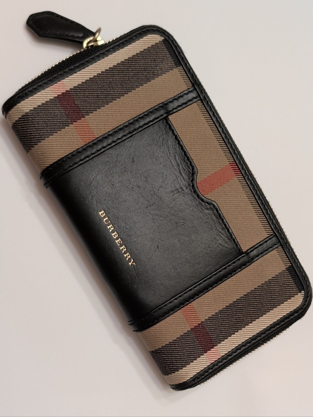 Burberry Black and Tan Signature Check Zip Wallet